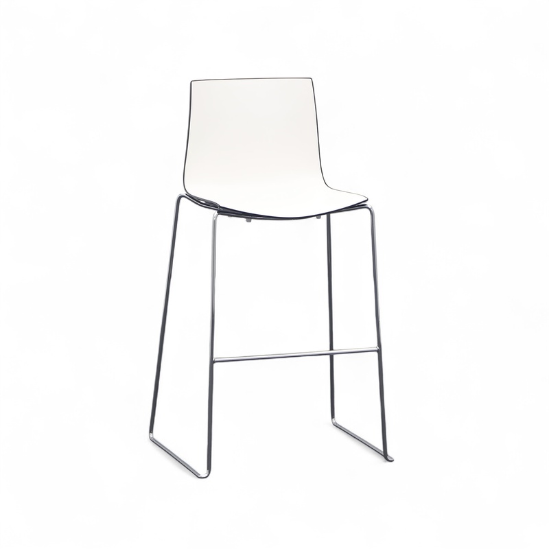 Image of Bar stool Arper Catifa 46, Black/Chrome-plated without armrests, Good, Counter stool - Practical & comfortable