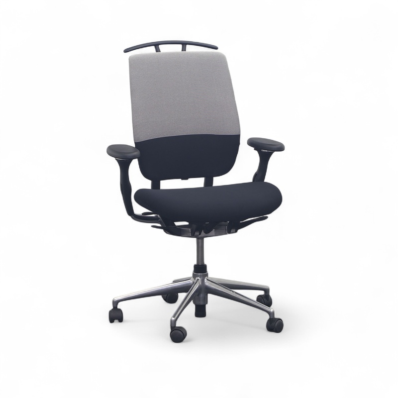 Image of Vitra Oson C office chair with 4D armrests, Black/Chrome-plated, Normal used, Ergonomic chair - ideal for flexible working