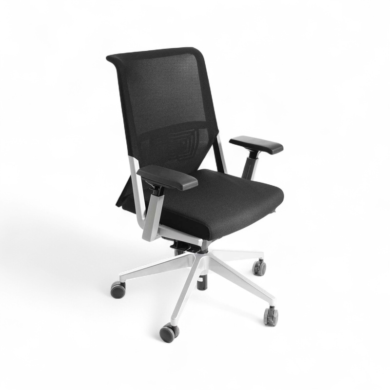 Image of Haworth Comforto 5965 office chair with 4D armrests, Black/Silver gray, New, Ergonomic chair - ideal for flexible working