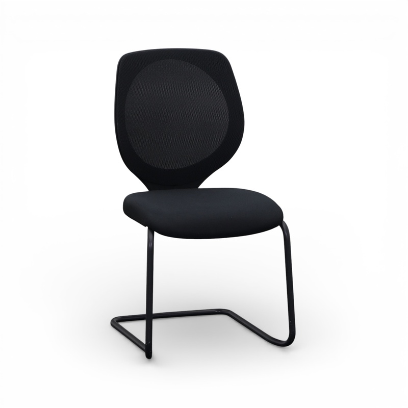 Image of Giroflex 353 cantilever conference chair without armrests, Black/ Black, Normal used