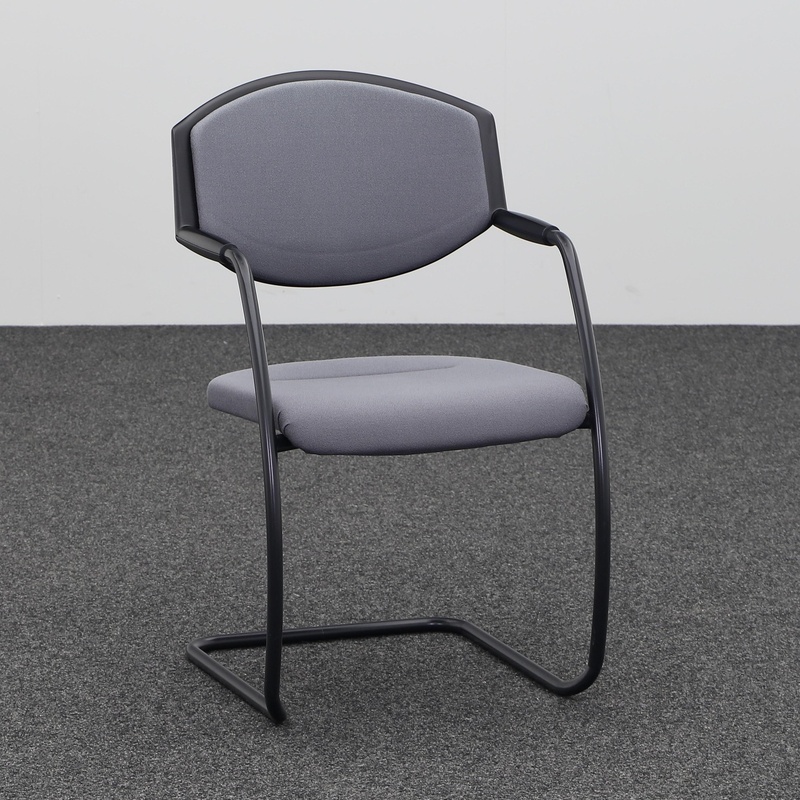 Image of Giroflex 16 stackable conference chair Gray with fixed armrests, Free swinging, Normal used - Perfect for visitors and guests
