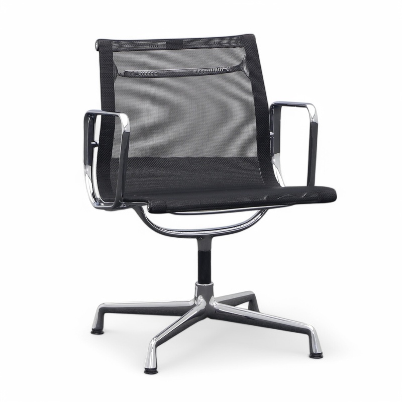 Image of Vitra Aluminum Chair EA 107 Mesh Black with fixed armrests, Good - Perfect for office and reception