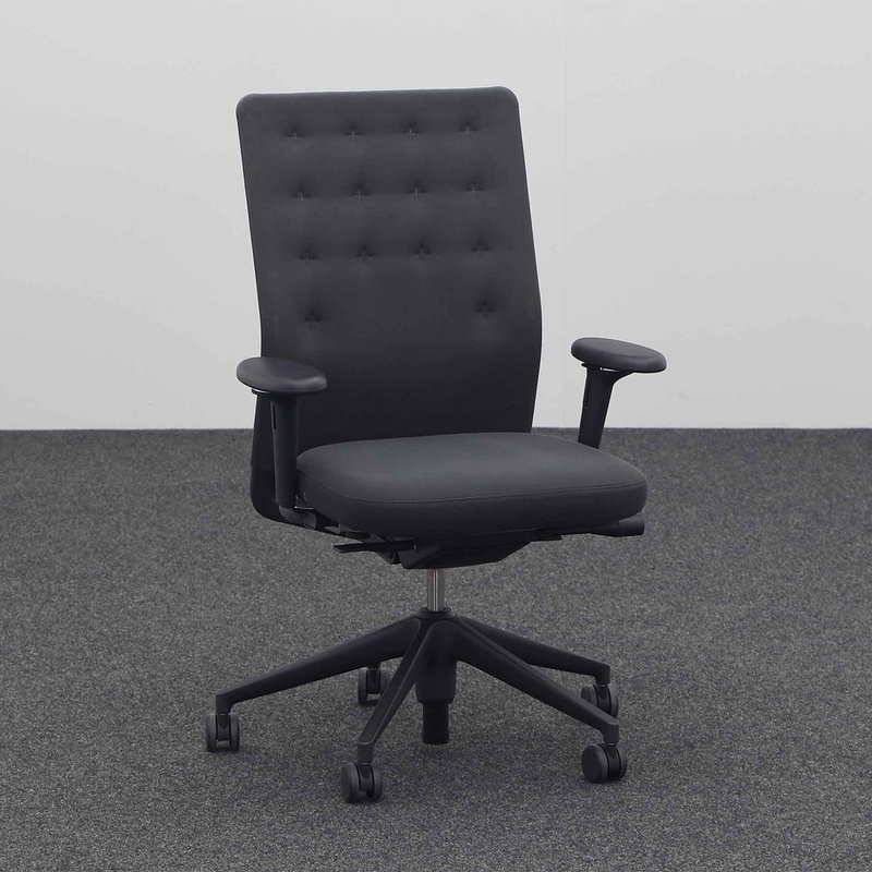 Image of Vitra ID Trim office swivel chair with 3D armrests, Anthracite, Normal used, Ergonomic chair - ideal for flexible working
