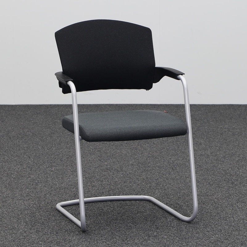 Image of Cantilever Sitag EL100 Anthracite with fixed armrests, Free swinging, Heavily used - Perfect for visitors and guests
