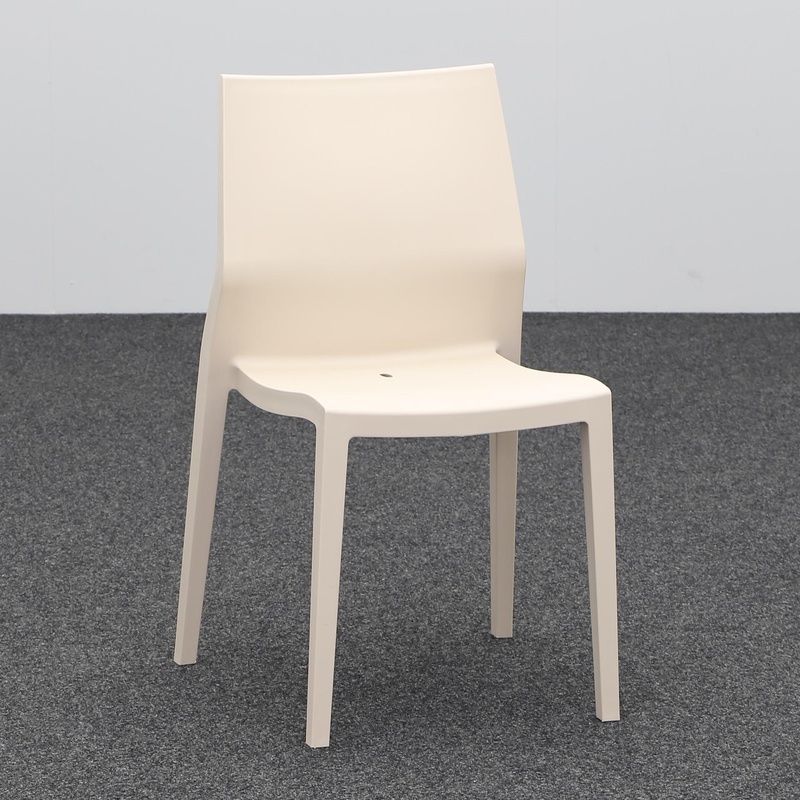Image of 4-leg chairs IBEBI Hoth Beige without armrests, New - Perfect for office and reception