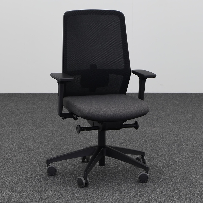 Image of Narbutas Surf office swivel chair with 2D armrests, Anthracite, New, Ergonomic chair - ideal for flexible working