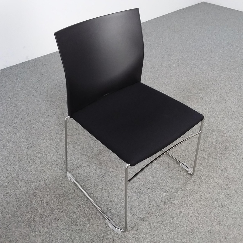 Image of Skid-base chairs Milani Wendy Plastic/ Fabric Black without armrests, New - Comfortable seating