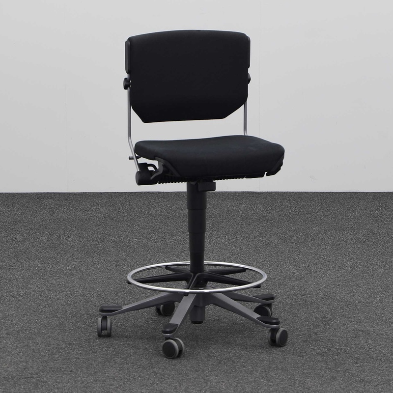 Image of Office swivel chairs Giroflex 33 without armrests, Black, Normal used, Ergonomic chair - ideal for flexible working
