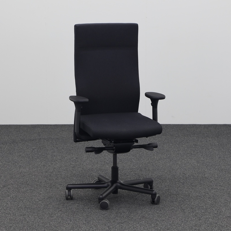 Image of Löffler office swivel chair with 1D armrests, Black, Good, Ergonomic chair - ideal for flexible working