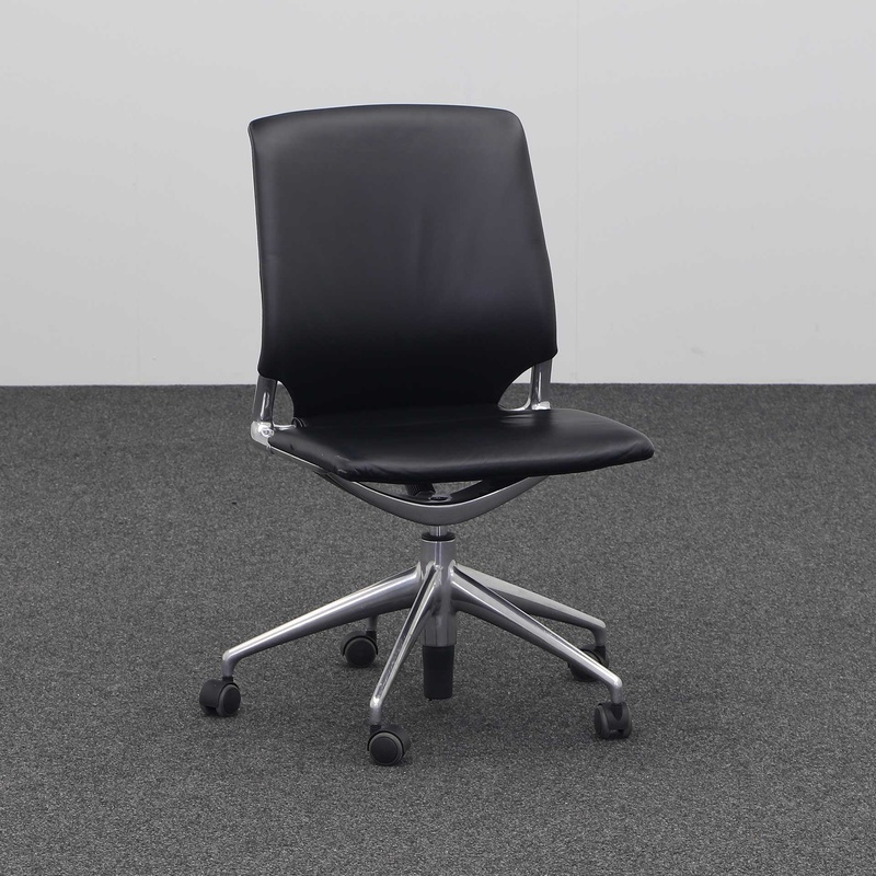 Image of Conference chairs Vitra Meda Chair Black without armrests, Normal used - Robust & stylish
