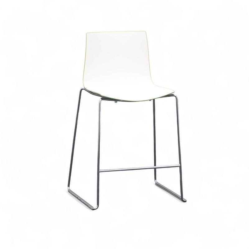 Image of Bar stool Arper Catifa 46, Green without armrests, Good, Counter stool - Practical & comfortable