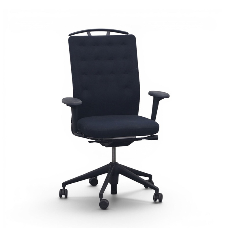 Image of Vitra office chair ID Trim with armrests with 2D armrests, Black/Anthracite, Normal used, Ergonomic chair - ideal for flexible working