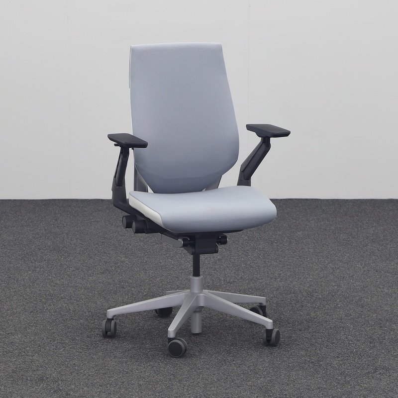 Image of Office swivel chair Steelcase with 4D armrests, Light gray/Silver gray, Normal used, Ergonomic chair - ideal for flexible working