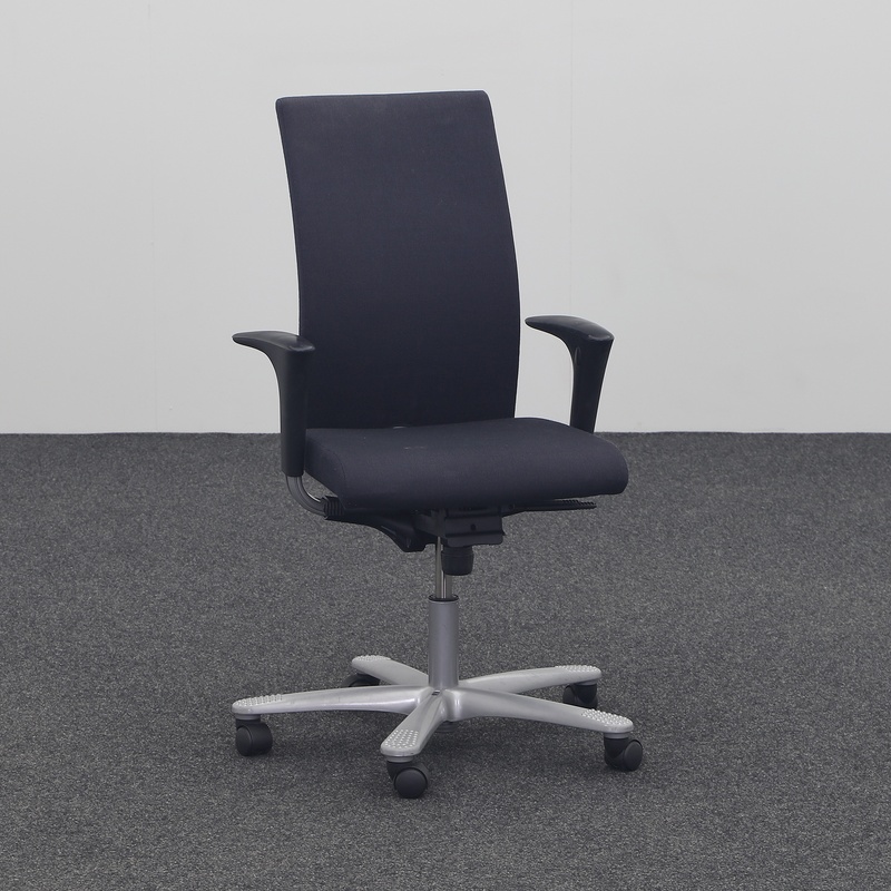Image of Swivel chair HAG Creed with 2D armrests, Black/Silver gray, Normal used, Ergonomic chair - ideal for flexible working
