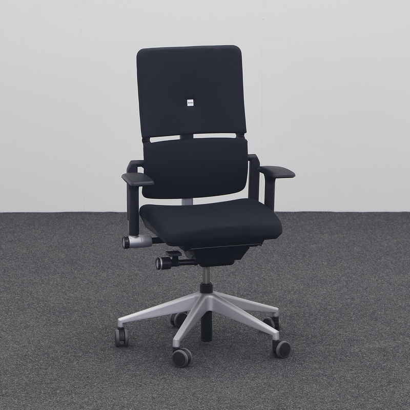 Image of Office swivel chair Steelcase Please with 3D armrests, Black/Silver gray, Normal used, Ergonomic chair - ideal for flexible working