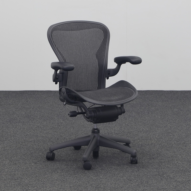 Image of Office swivel chair Herman Miller Aeron with 2D armrests, Black/Black, Normal used, Ergonomic chair - ideal for flexible working