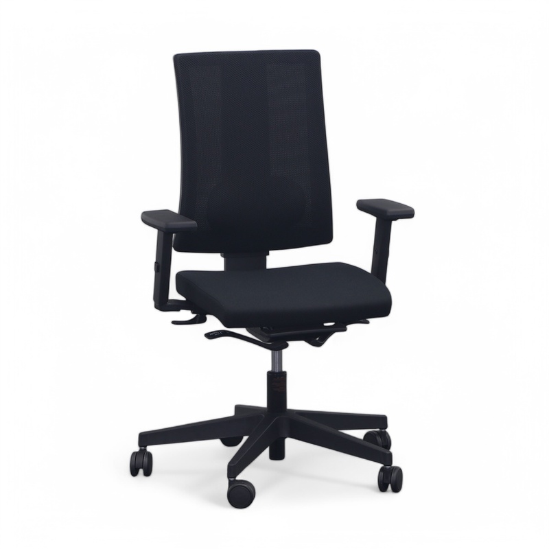 Image of Bene Piuro office chair with mesh backrest with 4D armrests, Black/Black, Good, Ergonomic chair - ideal for flexible working