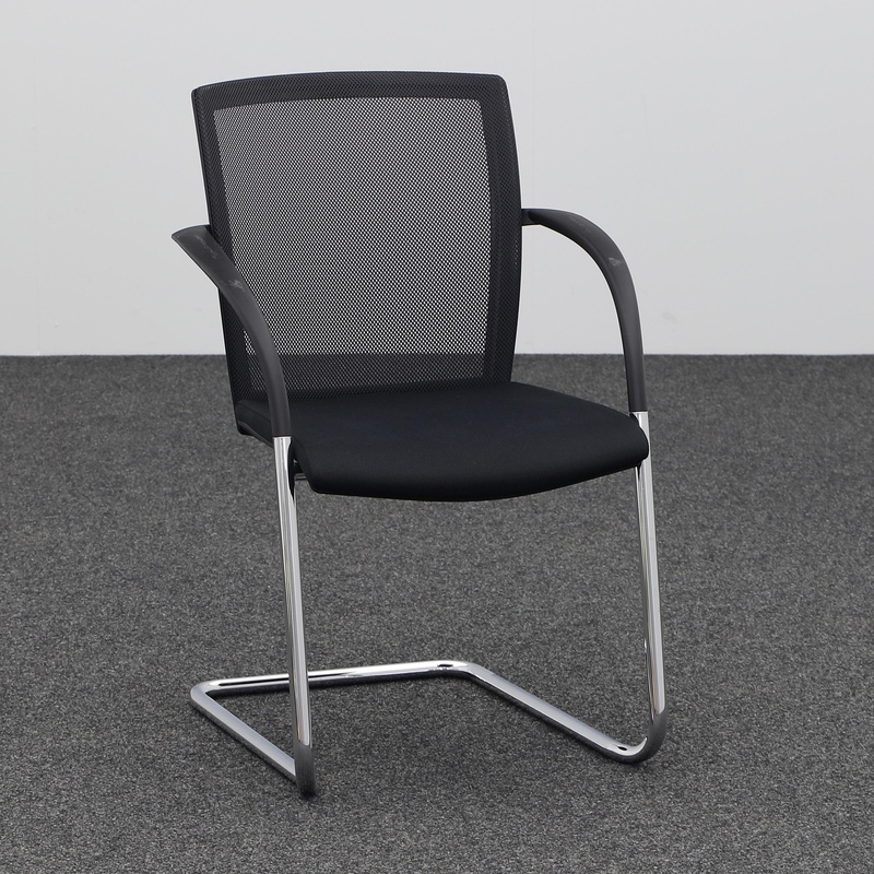 Image of Conference chairs König Neurath Okay Black with fixed armrests, Free swinging, Normal used - Perfect for visitors and guests