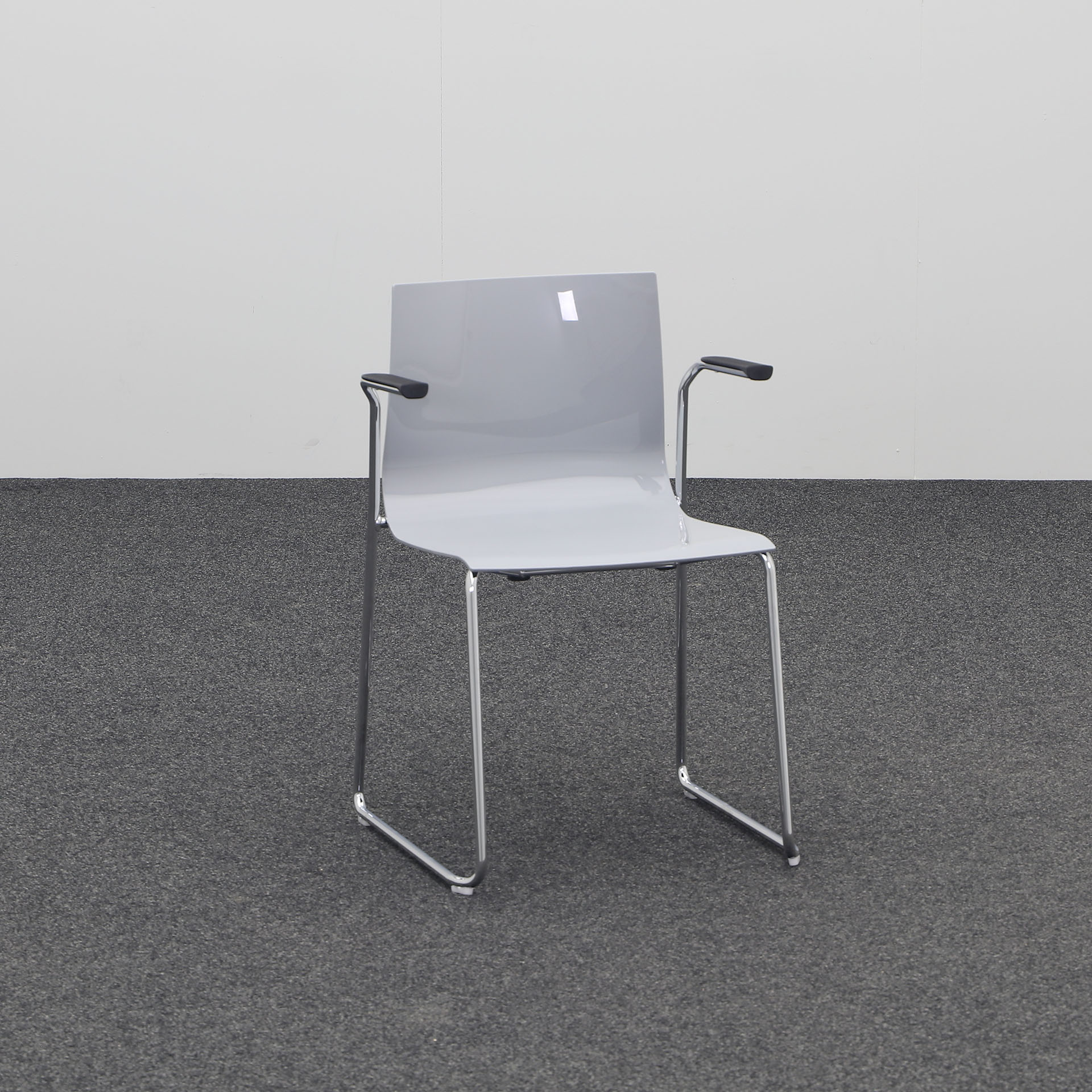 Skid-base chairs Moving Chairs Slim Techno Gray with fixed armrests, New - Comfortable seating